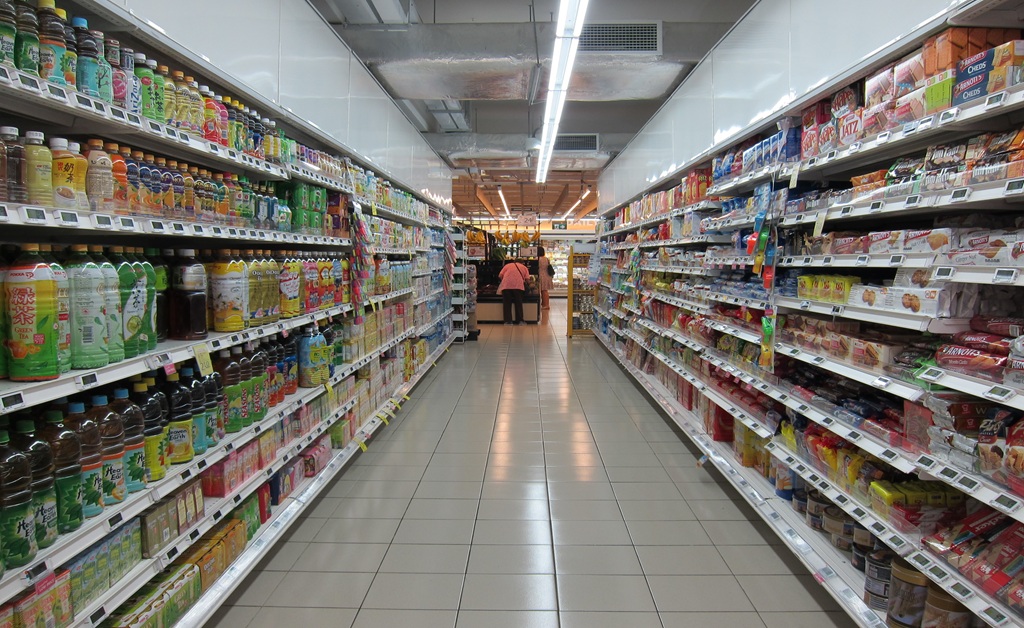 Can You Store Food in the Garage Safely